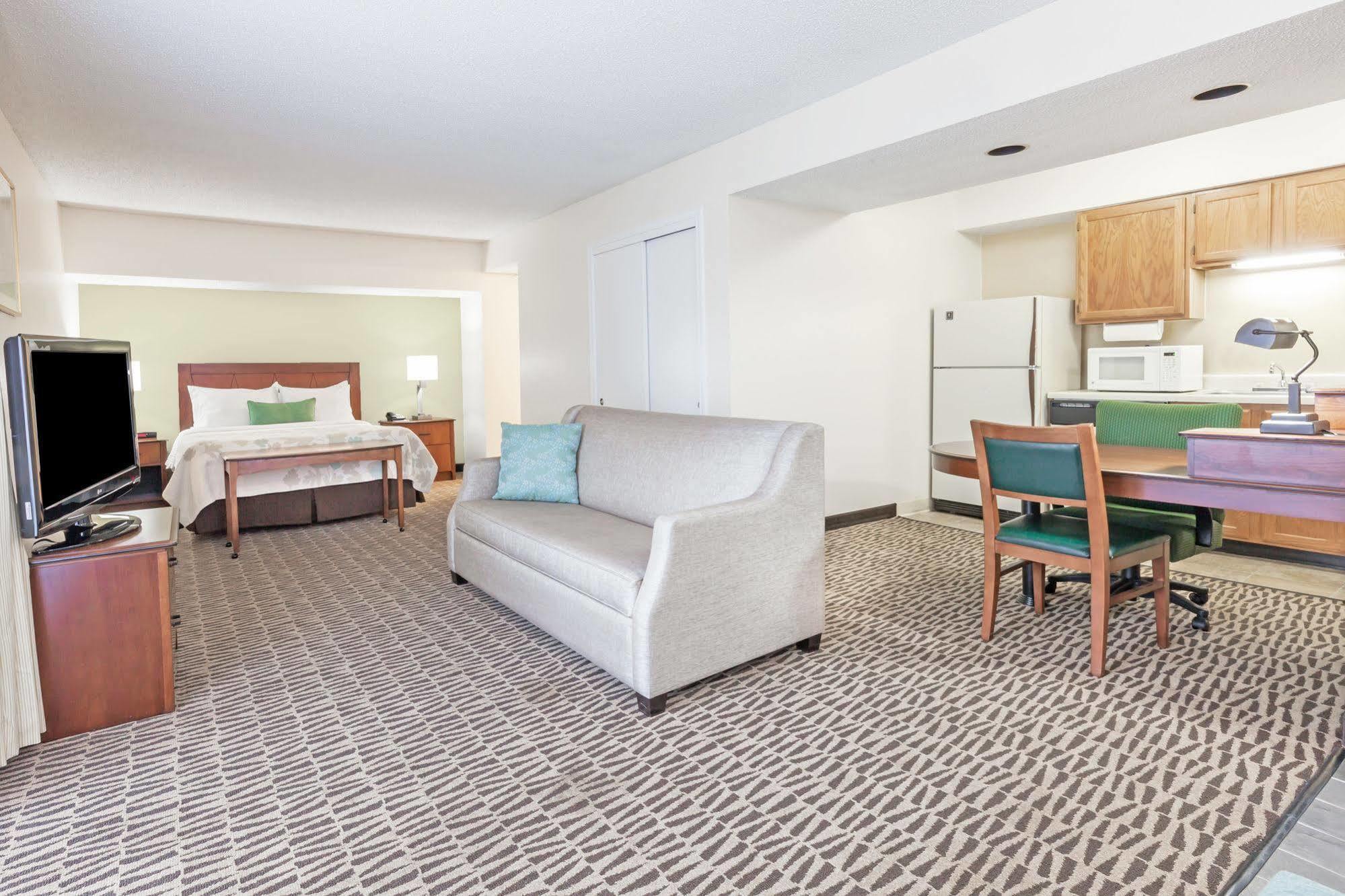 Hawthorn Suites By Wyndham Tyler Exteriör bild